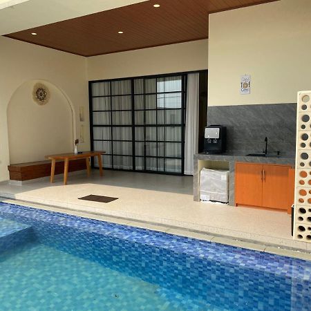 Azalea Room By The Anp Villas Cikundul Esterno foto